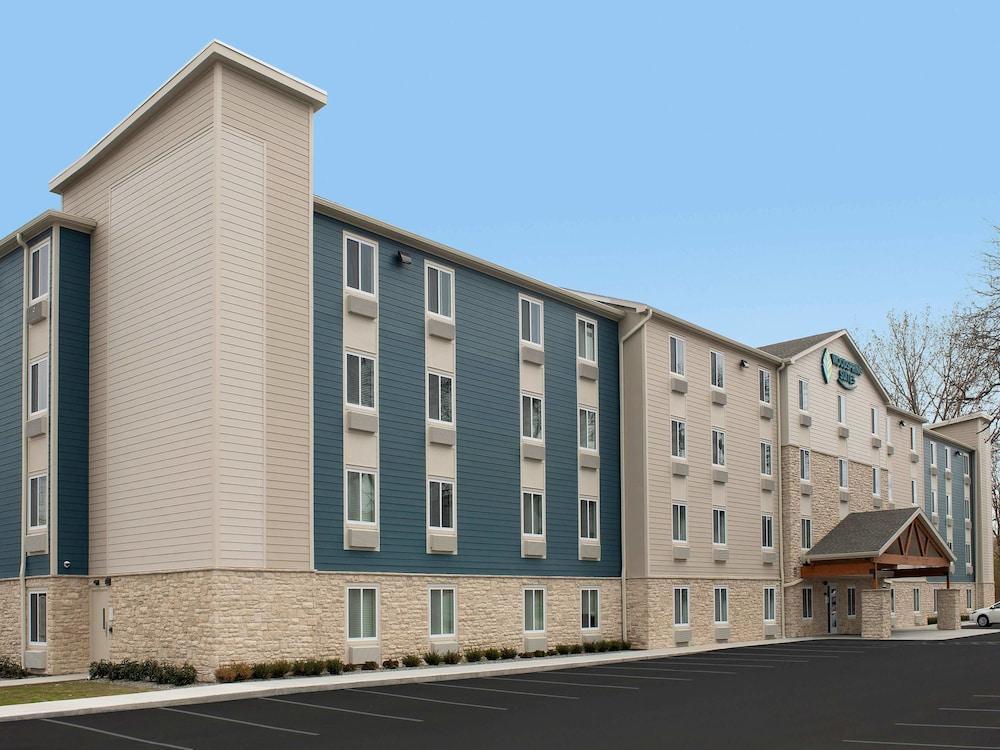 Woodspring Suites Providence Exterior photo